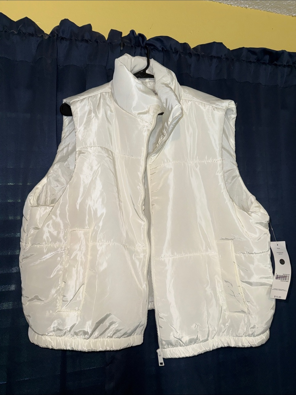 NWT White Puffer Cropped Vest - 3X
